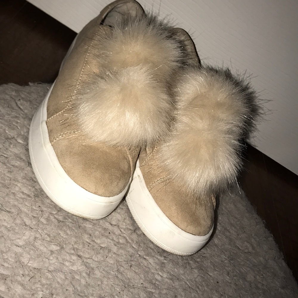 Steve Madden Slip Ons